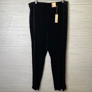 Avenue NWT velour pants